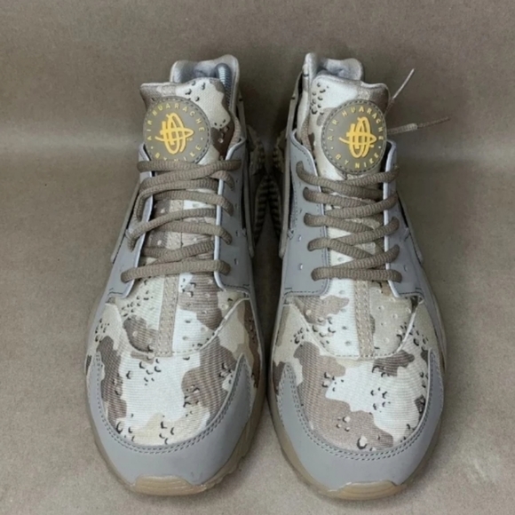 Nike Air Huarache Run Desert Camo AT6156-200 Mens 8 womens 9.5 Ochre Canteen - Picture 6 of 9